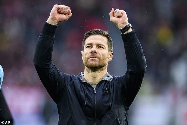 Xabi Alonso báo tin buồn cho Liverpool và Bayern Munich - Ảnh 2.