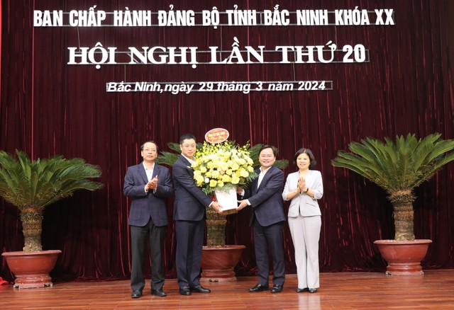 Công bố Quyết định của Ban Bí thư về công tác cán bộ tại Bắc Ninh - Ảnh 2.