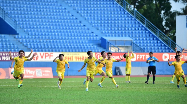 Lịch thi đấu bóng đá hôm nay 5/3: Trực tiếp U19 Hà Nội vs U19 Thể Công tranh ngôi vô địch