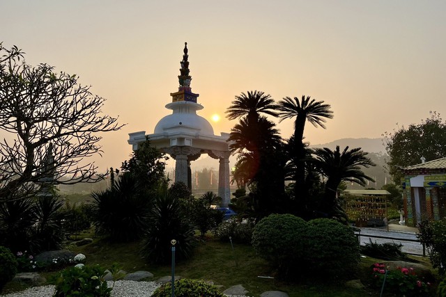 Ngài Drukpa Thuksey Rinpoche cử hành Pháp hội Cầu an Dược Sư Hoàng Tài Bảo Thiên tại Đại Bảo Tháp Mandala Tây Thiên - Ảnh 2.