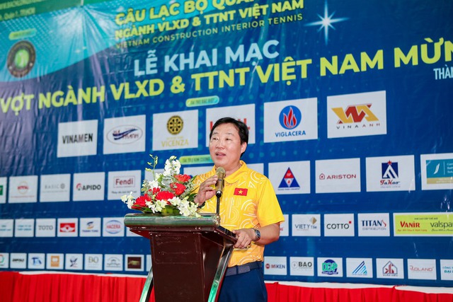 Hơn 300 vận động viên tranh tài Giải Quần Vợt ngành Vật liệu xây dựng và Trang Trí nội thất Việt Nam mừng xuân 2024 - Ảnh 1.