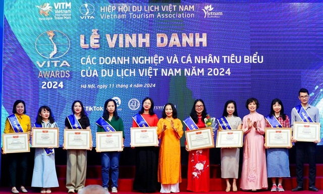 Giải thưởng VITA AWARDS 2024 vinh danh 282 doanh nghiệp và cá nhân tiêu biểu ngành du lịch - Ảnh 2.