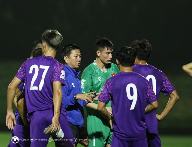 HLV Hoàng Anh Tuấn thay đổi kế hoạch, đưa ra quyết định quan trọng về danh sách U23 Việt Nam - Ảnh 2.