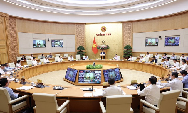Thủ tướng Phạm Minh Chính: Phấn đấu năm 2024 đạt mục tiêu tăng trưởng 6,5% - Ảnh 4.