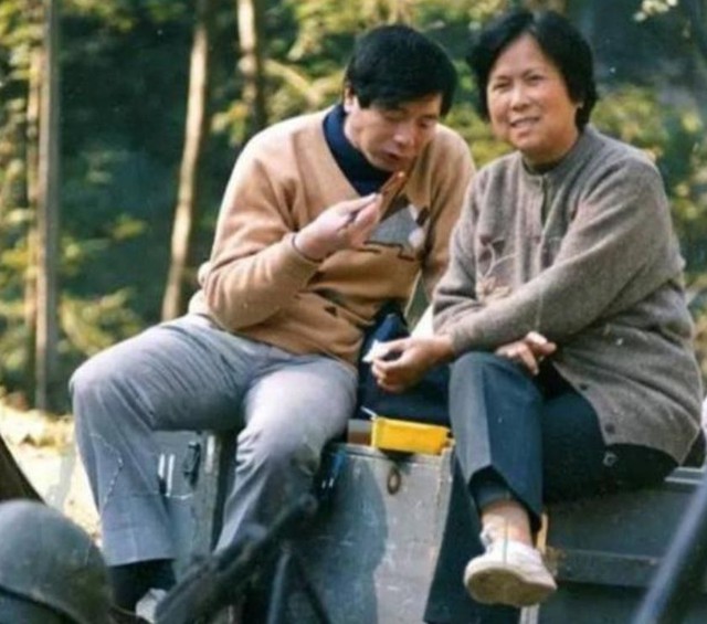 Đạo diễn 'Tây du ký' 1986 Dương Khiết vượt dư luận để kết hôn với người kém 14 tuổi và cái kết - Ảnh 3.