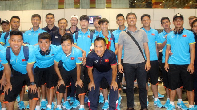 U22 Việt Nam đến Kuala Lumpur, bắt đầu chinh phục HCV SEA Games 29