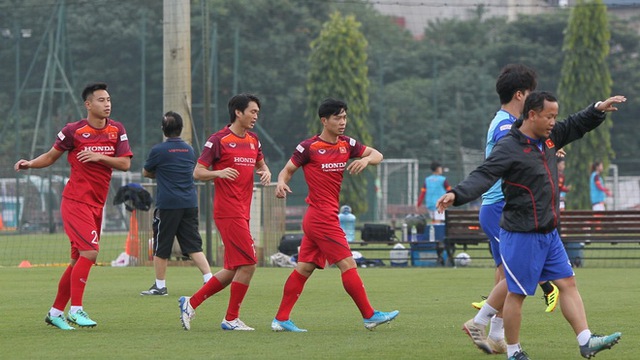 HLV Park Hang Seo gọi 36 cầu thủ, Văn Hậu chưa có số áo