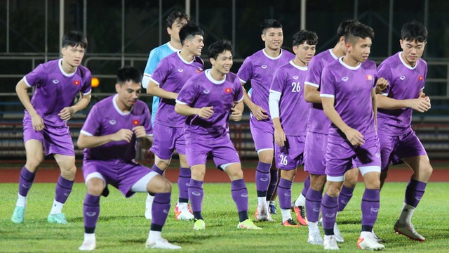 Tin ĐT Việt Nam vs Lào 5/12: Thầy trò HLV Park Hang Seo thoải mái tinh thần, Lào e ngại