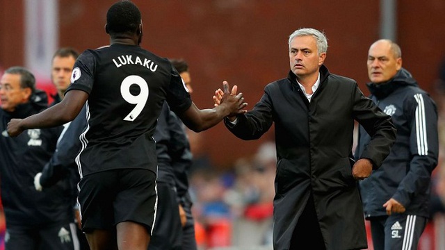 Lukaku chưa nghỉ phút nào mùa này, Mourinho vẫn đưa ra tuyên bố khó tin