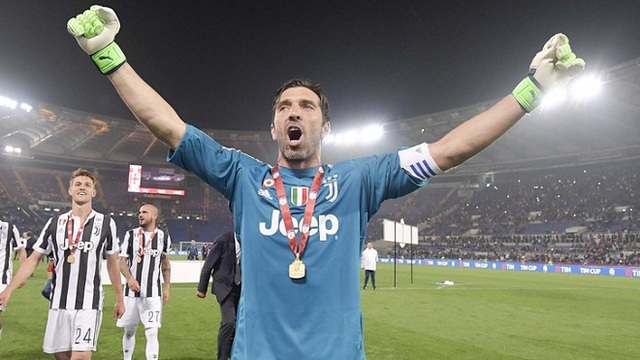 Hòa Roma, Juventus giành Scudetto lần thứ 7 liên tiếp trong nỗ lực tuyệt vọng của Napoli