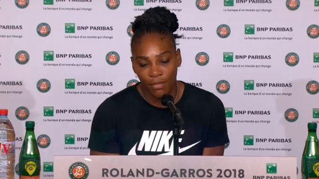 Serena William bất ngờ rút lui khỏi Roland Garros trước trận đấu với Sharapova