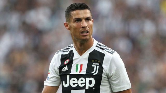 Siêu cò Mendes bức xúc vì UEFA  không tôn vinh Ronaldo: ‘Thật nực cười và đáng hổ thẹn’