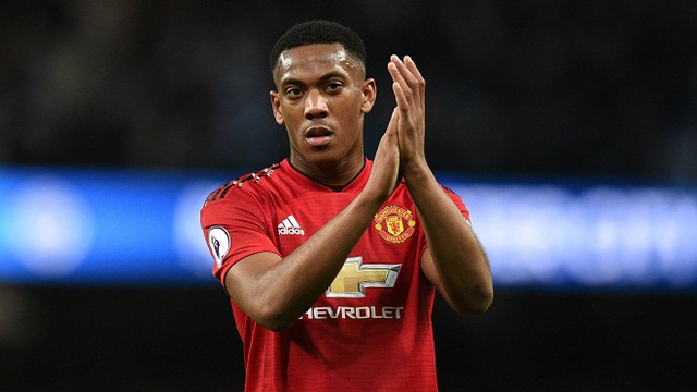 CẬP NHẬT sáng 18/12: Việt Nam sẽ hơn Thái Lan 18 bậc trên BXH FIFA. M.U 'trói chân' thành công Martial