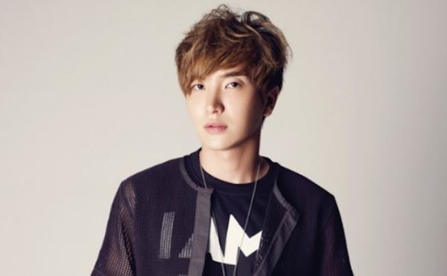 Một thành viên của Super Junior từng bị 'chó cưng' nhà Siwon cắn