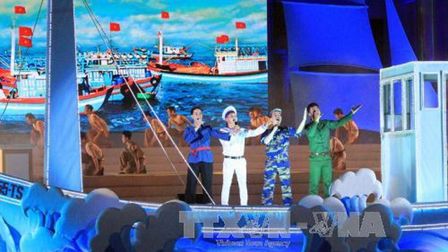 Festival Biển Nha Trang 2017 xác lập kỷ lục 'nồi cháo hải sản lớn nhất'