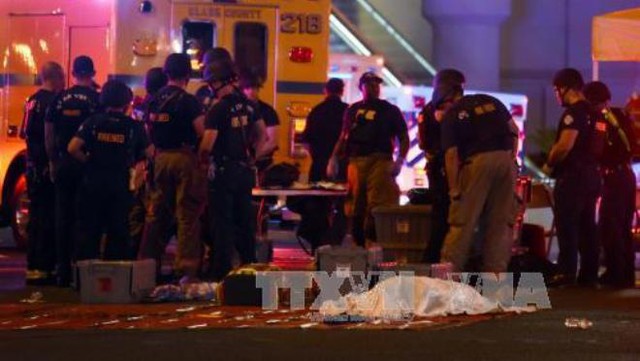 Vụ xả súng ở Las Vegas: Số thương vong tăng, Tổng thống Putin, Thủ tướng Anh lên tiếng
