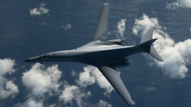 Máy bay ném bom Mỹ lượn quanh Bán đảo Triều Tiên đúng ngày Bình Nhưỡng kỷ niệm lớn