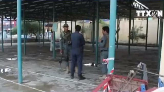 VIDEO: Đánh bom đẫm máu tại điểm bầu cử ở Afghanistan, 12 người thiệt mạng