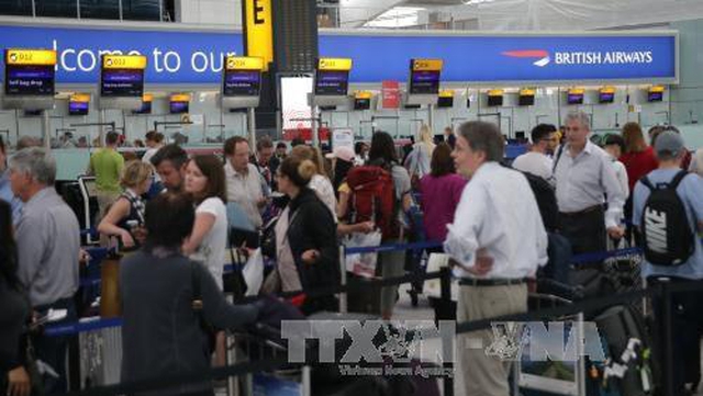 Nước Anh tranh cãi kịch liệt về dự án mở rộng sân bay Heathrow lớn nhất châu Âu