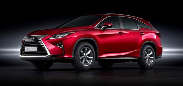 Hai phiên bản mới đầu tiên về Việt Nam của Lexus RX