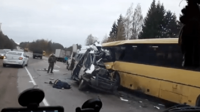 Nga: Tai nạn giao thông khiến hàng chục người thương vong