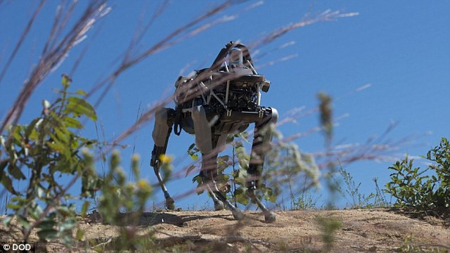 NATO phát triển robot bán tự động chống khủng bố
