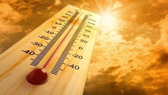 Nắng nóng gay gắt trên 40 độ C ở Bắc Bộ và Trung Bộ