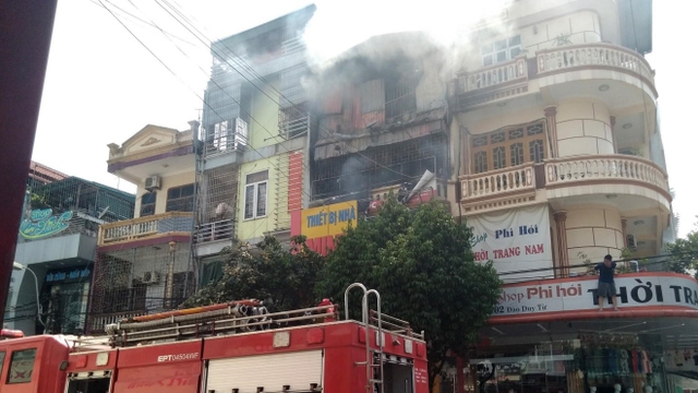 Cháy lớn tại cửa hàng kinh doanh bếp ga, đồ gia dụng tại Thanh Hóa