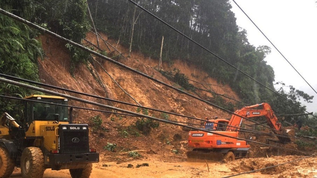 Đã thông xe Quốc lộ 2 Hà Giang - Hà Nội tắc nhiều giờ do mưa lũ