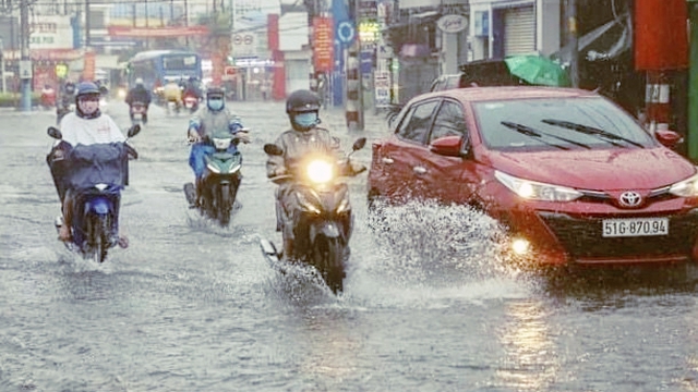 Tây Nguyên và Nam Bộ tiếp tục mưa dông, đề phòng thời tiết nguy hiểm