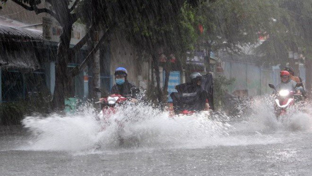 Các khu vực đề phòng lốc sét, mưa đá và gió giật mạnh