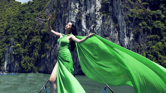 Người đẹp Lâm Thu Hồng quảng bá Vịnh Hạ Long tại Hoa hậu Hoàn cầu 2022