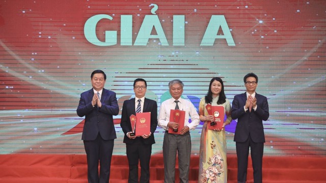 Giải thưởng Sách Quốc gia 2022: Tác phẩm 'Hoàng Việt nhất thống dư địa chí' đoạt giải A 