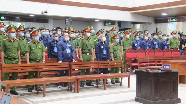 Xét xử 74 bị cáo trong đường dây buôn lậu xăng dầu lớn nhất tỉnh Đồng Nai