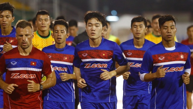 Chí Công không ác ý với sao trẻ U20 Việt Nam, Jordan và Việt Nam cùng ‘bế quan’