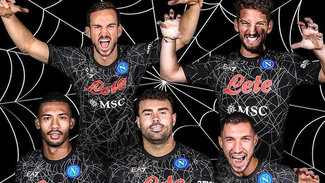 Serie A, Bóng đá Ý, Napoli, Napoli trình làng bộ trang phục Halloween đặc biệt, Napoli vs Warsaw, lịch thi đấu Serie A, lịch thi đấu cúp C2, cúp C2, BXh Serie A, Napoli