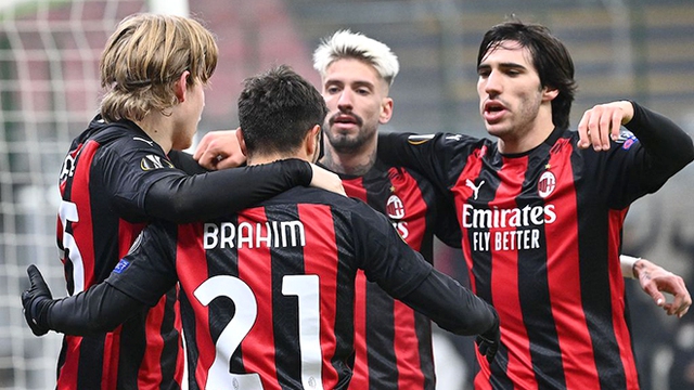 Cuộc đua vô địch Serie A: Thời cơ cho Milan