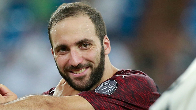 Napoli – Milan: Higuain và bệ phóng cuộc đời