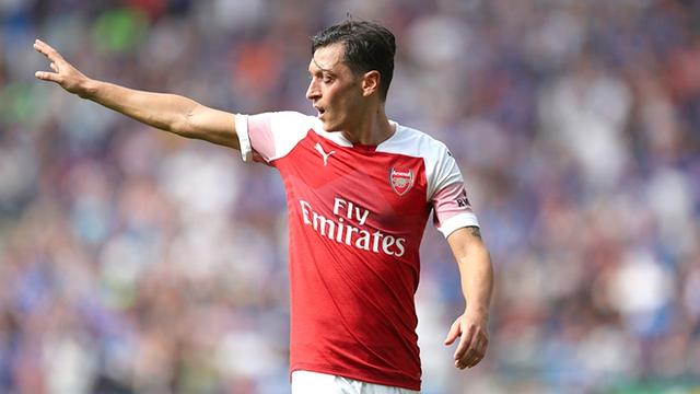 Arsenal: Oezil vẫn là nhạc trưởng của Pháo thủ