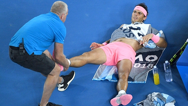 Thấy gì từ chấn thương của Rafael Nadal?