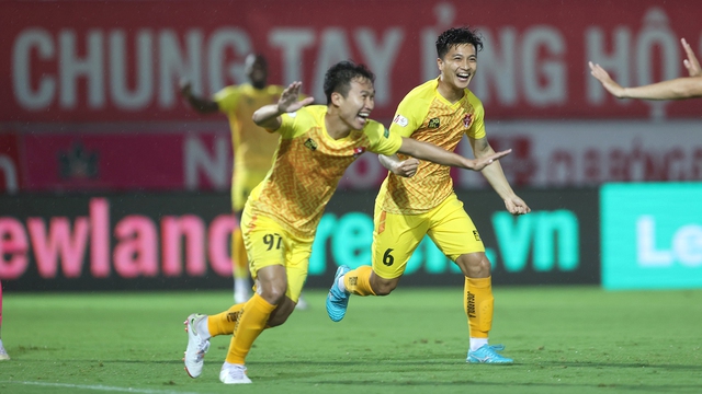 V-League 2022: Lạ lùng Hải Phòng