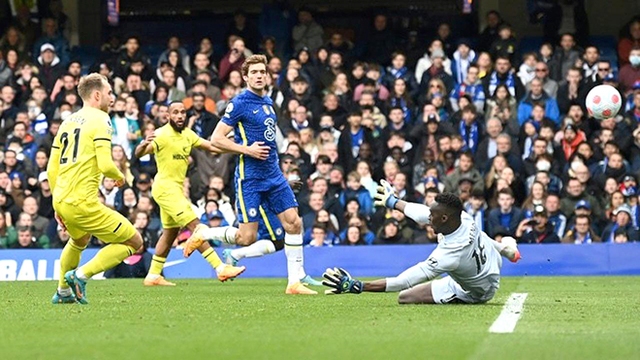 Chelsea thua đau đớn: Tai nạn hay tín hiệu khủng hoảng bắt đầu?