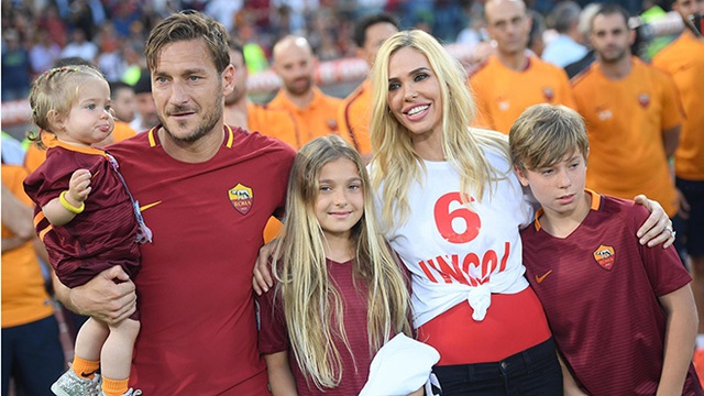 Totti, Totti sắp li dị vợ, Hôn nhân Francesco Totti vs Ilary Blasi đổ vỡ, Totti li dị vợ, Totti ngoại tình, Totti ly hôn, Totti và vợ, Totti và gia đình, AS Roma
