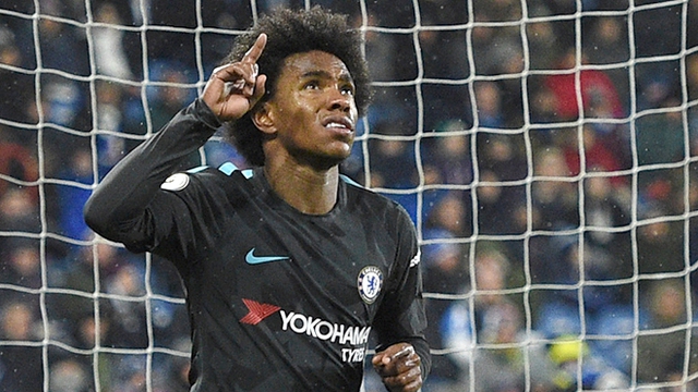 Lúc nào khó, Chelsea lại có Willian