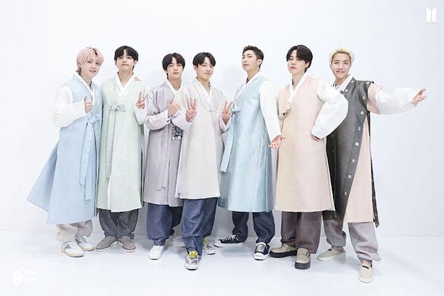 BTS, BTS gửi lời chúc fan nhân Trung thu, BTS mặc hanbok nhân Trung thu, bts