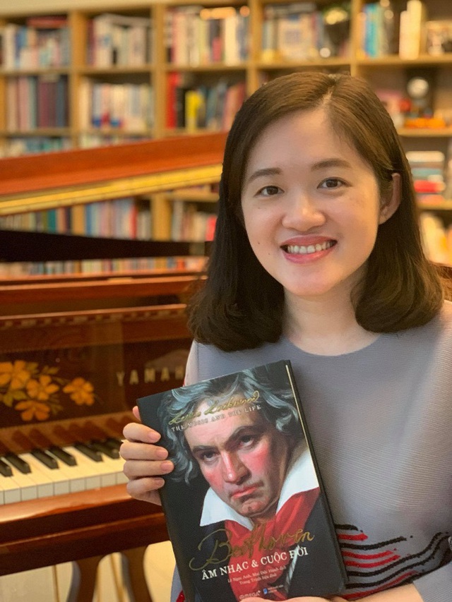 Beethoven: Âm nhạc & Cuộc đời có độ dày 736 trang, hiệu đính bởi pianist Trang Trịnh