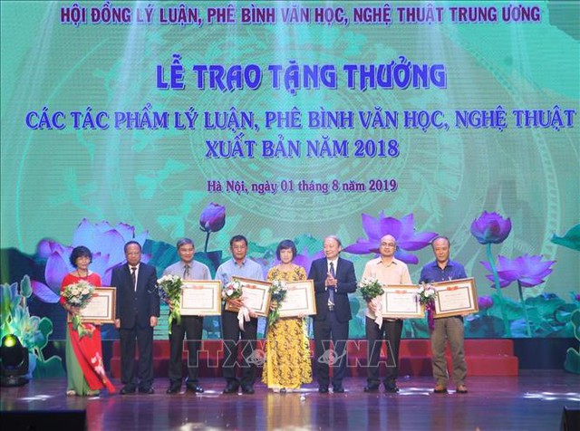 Lễ trao thưởng 