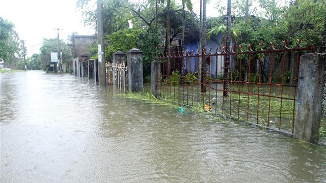 11 người chết và mất tích, 37 xã ở Trung Bộ ngập sâu do mưa lũ