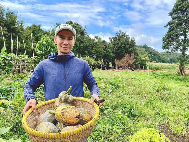 Sao Việt, Sao Việt chăm cây trồng vườn, Sao Việt chăm cây mùa dịch, Sao Việt mùa dịch Covid-19, Sao Việt mùa dịch, Sao Việt chăm cây trong mùa dịch, Sao Việt chăm vườn