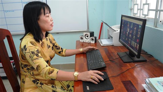 Kỳ họp thứ 2 HĐND thành phố Hà Nội, Đề xuất giảm 25% học phí học trực tuyến, đề xuất giảm học phí học trực tuyến, đề xuất giảm học phí, học trực tuyến, họp HĐND thành phố